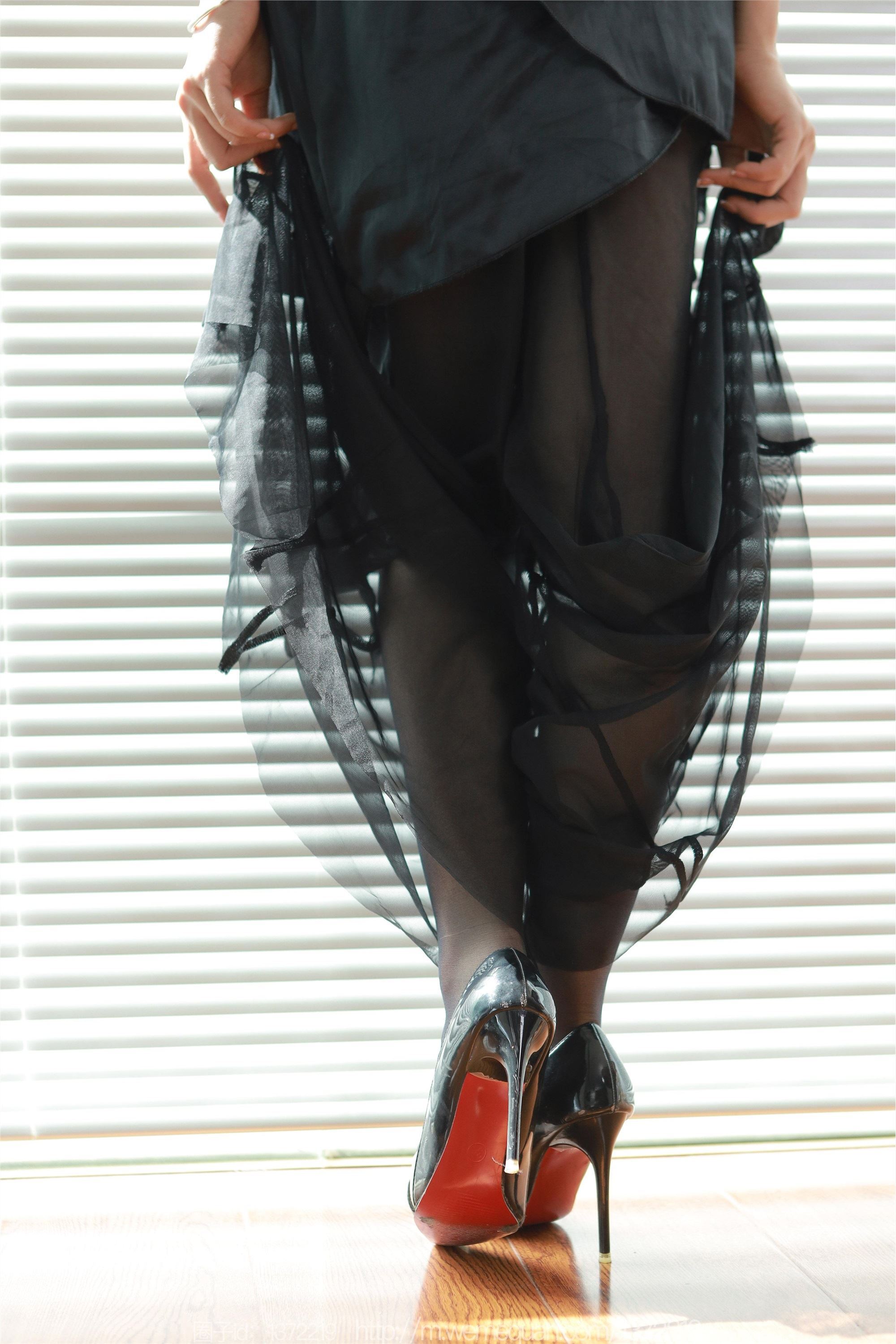 IESS异思趣向  2023.07.12 丝享家 1478 小金《黑色蒙娜丽莎》